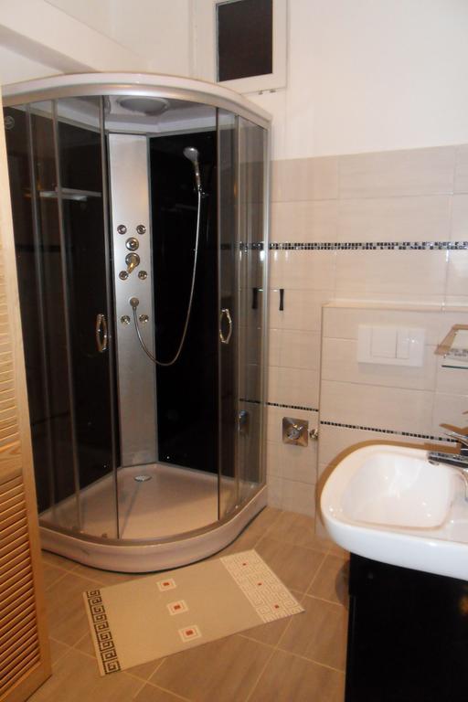 Studio 4U Budapest Room photo