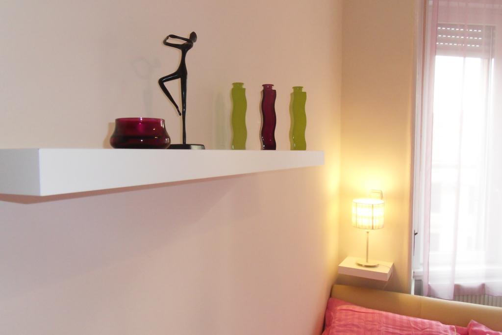 Studio 4U Budapest Room photo